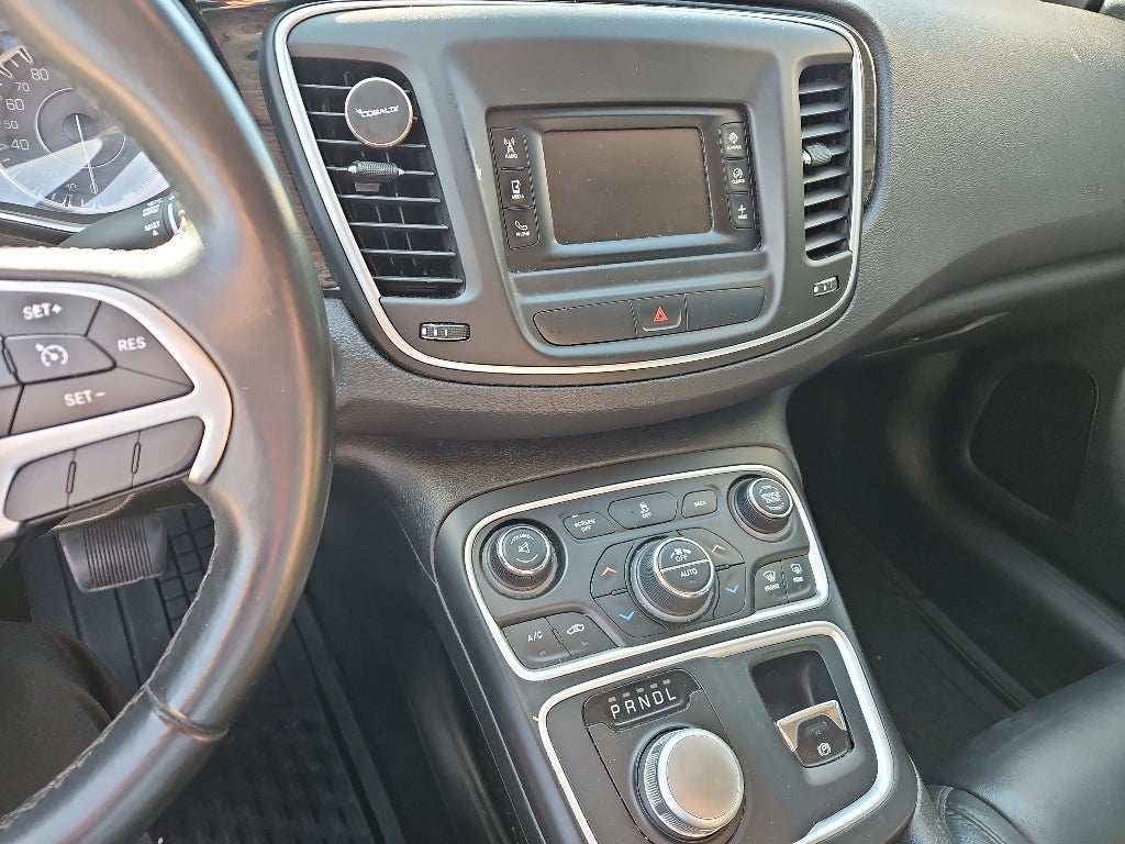 2015 Chrysler 200 C