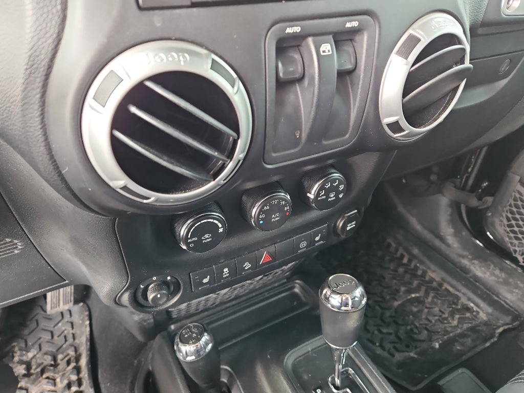 2012 Jeep Wrangler Sahara