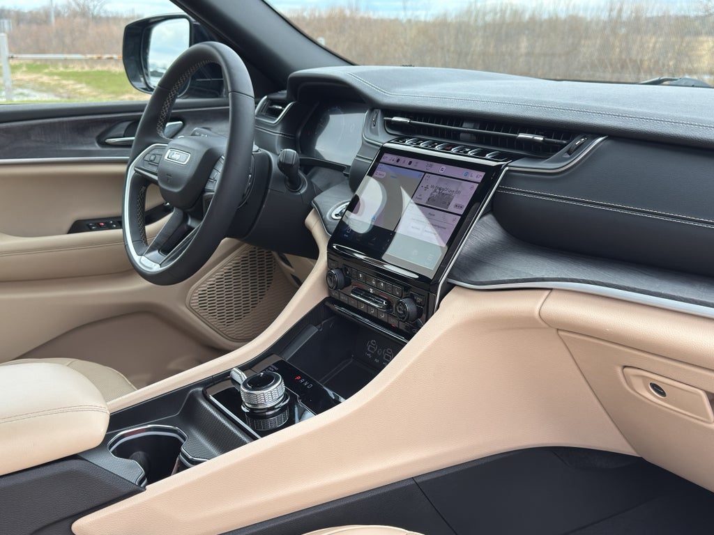 2024 Jeep Grand Cherokee L Limited w/Tow Package