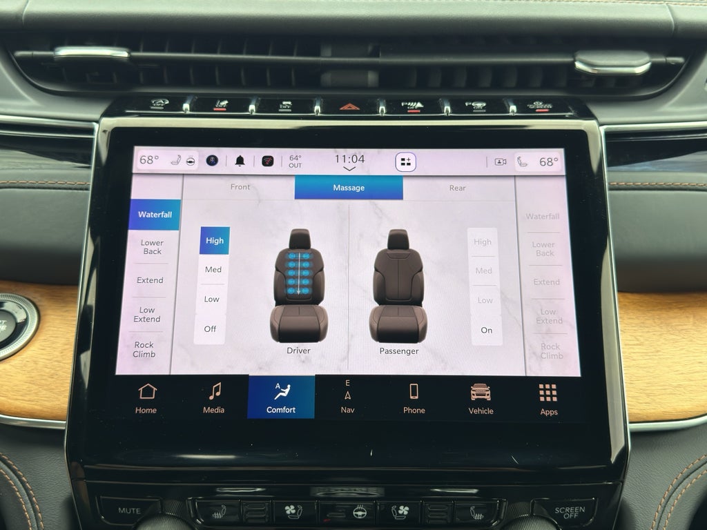 2023 Jeep Grand Cherokee L Summit Reserve w/Entertainment
