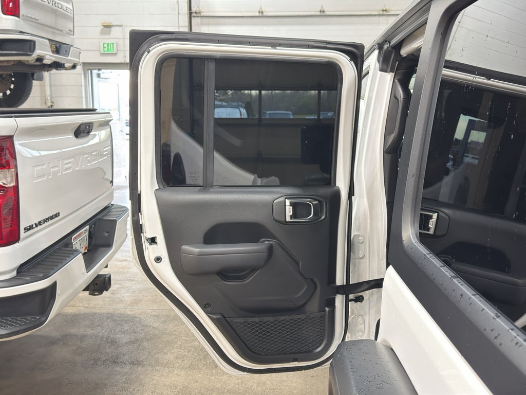 2025 Jeep Wrangler 4xe Willys