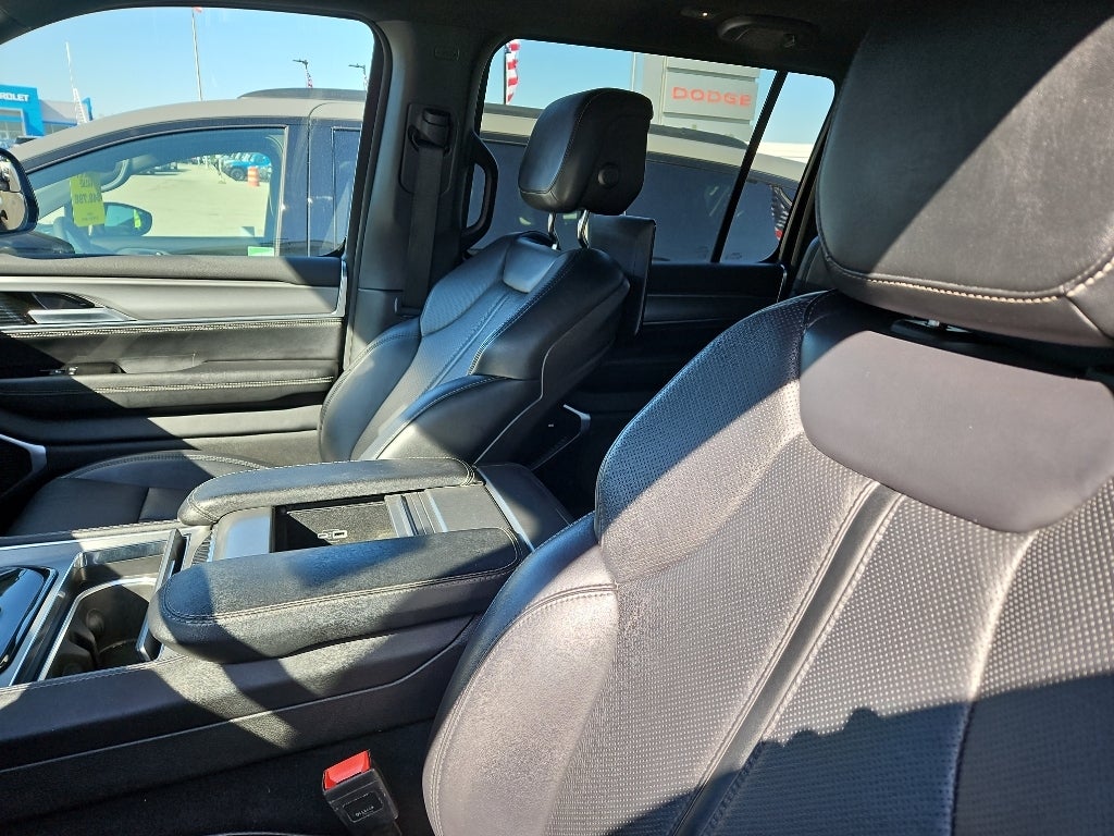 2024 Jeep Wagoneer Series II Carbide
