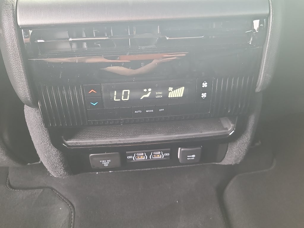 2024 Jeep Wagoneer Series II Carbide