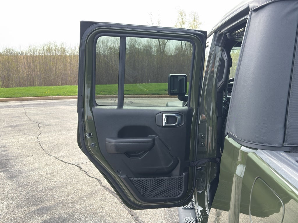 2021 Jeep Gladiator Mojave