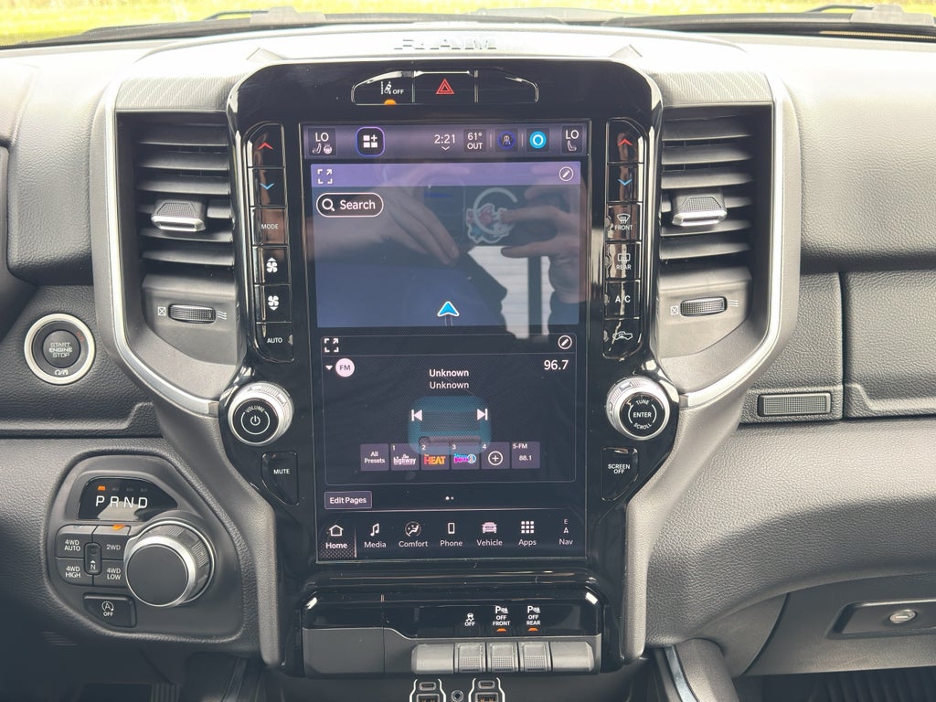 2025 RAM 1500 Big Horn w/Moonroof