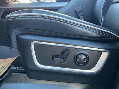 2025 RAM 1500 Laramie Night Edition w/Moonroof