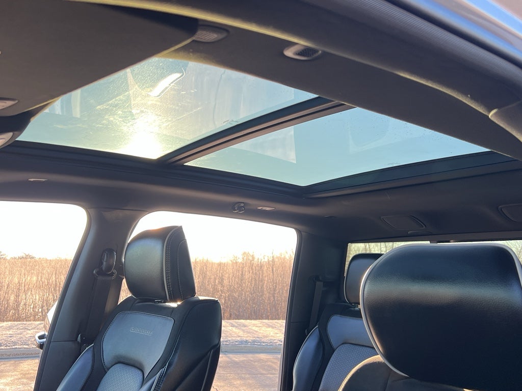 2025 RAM 1500 Laramie Night Edition w/Moonroof