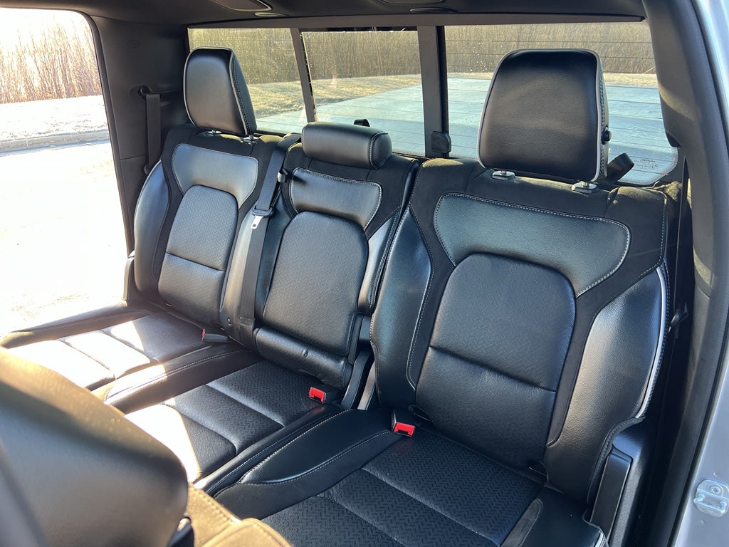 2025 RAM 1500 Laramie Night Edition w/Moonroof