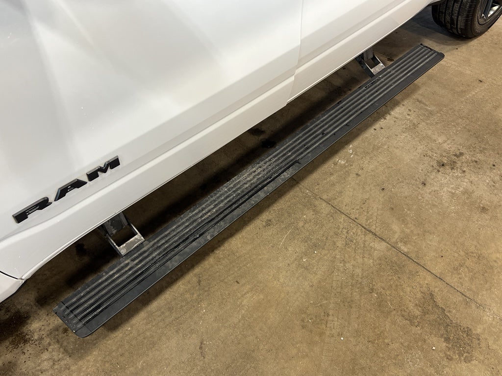 2023 RAM 1500 Laramie Night Edition w/Moonroof