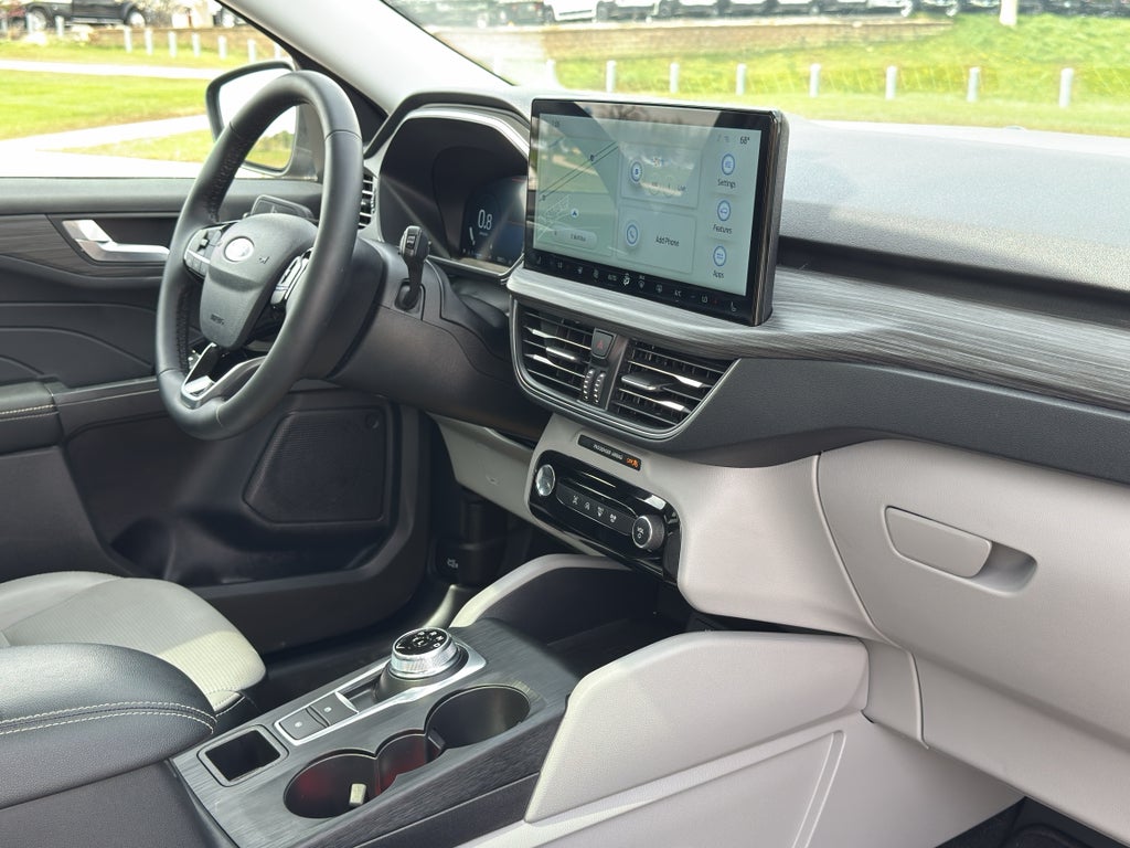 2025 Ford Escape Platinum Moonroof