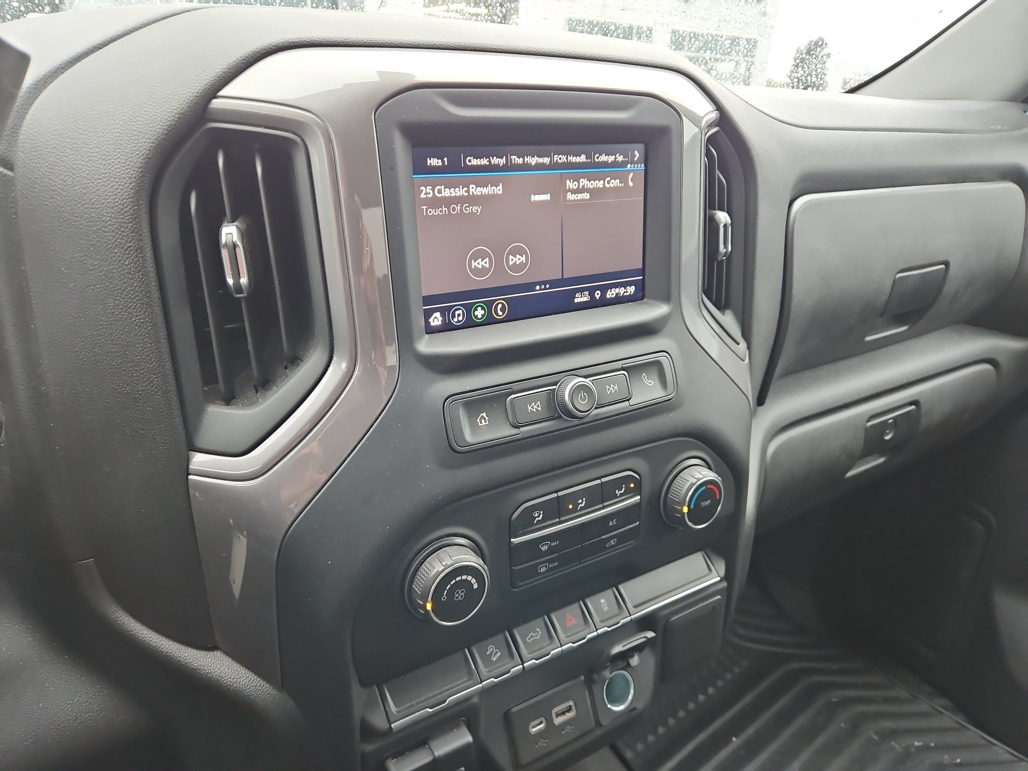 2021 Chevrolet Silverado Custom Trail Boss
