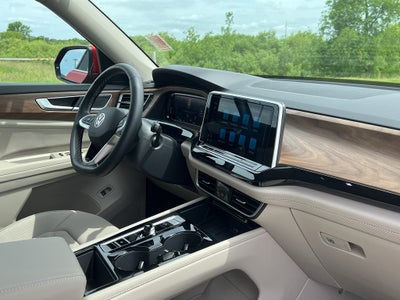 2025 Volkswagen Atlas 2.0T SE w/Technology