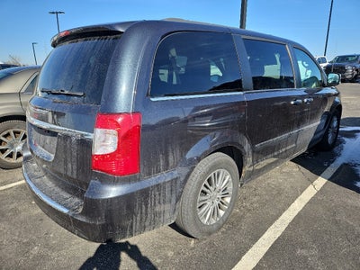 2014 Chrysler Town & Country Touring-L