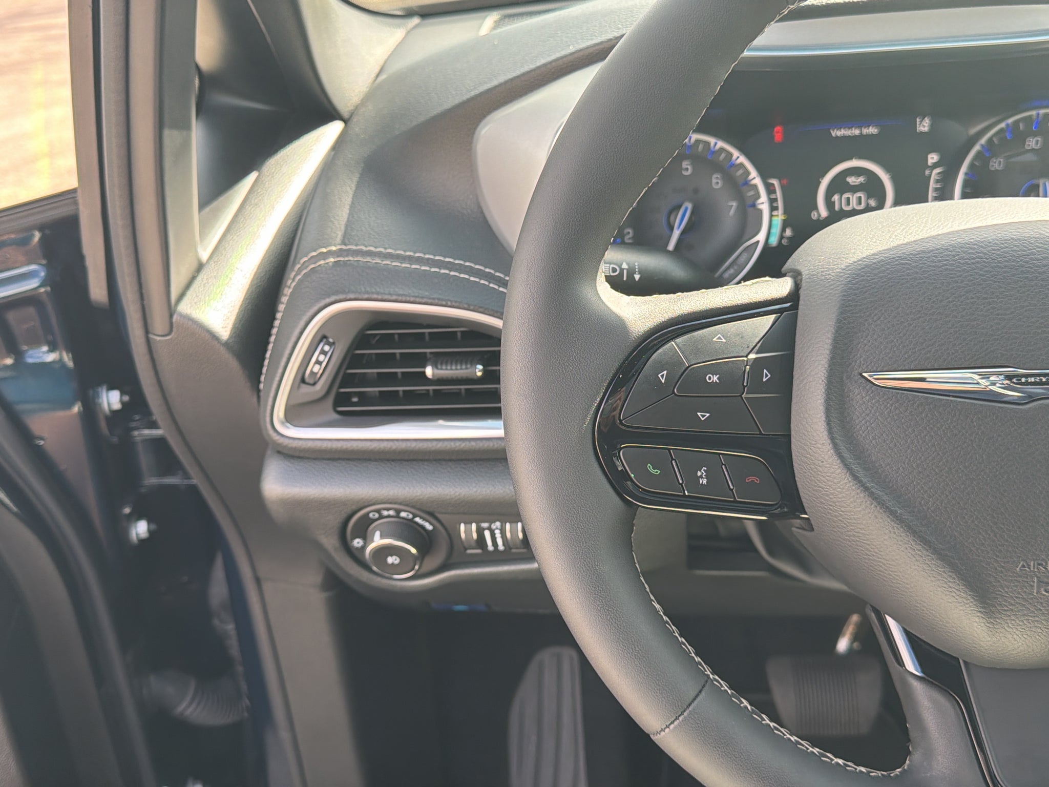 2025 Chrysler Pacifica Limited AWD