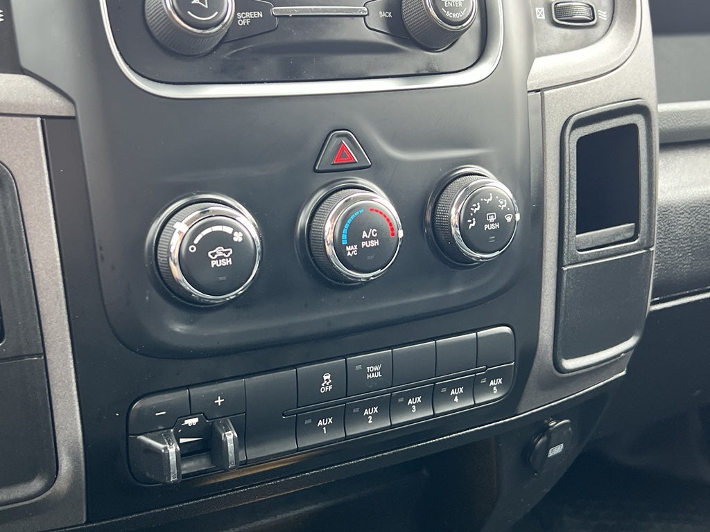 2018 RAM 3500 Chassis Tradesman