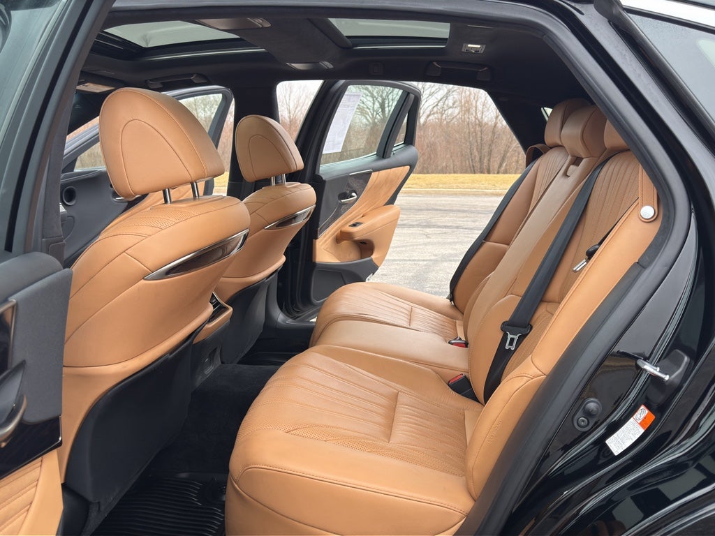 2023 Lexus LS 500 Luxury Package