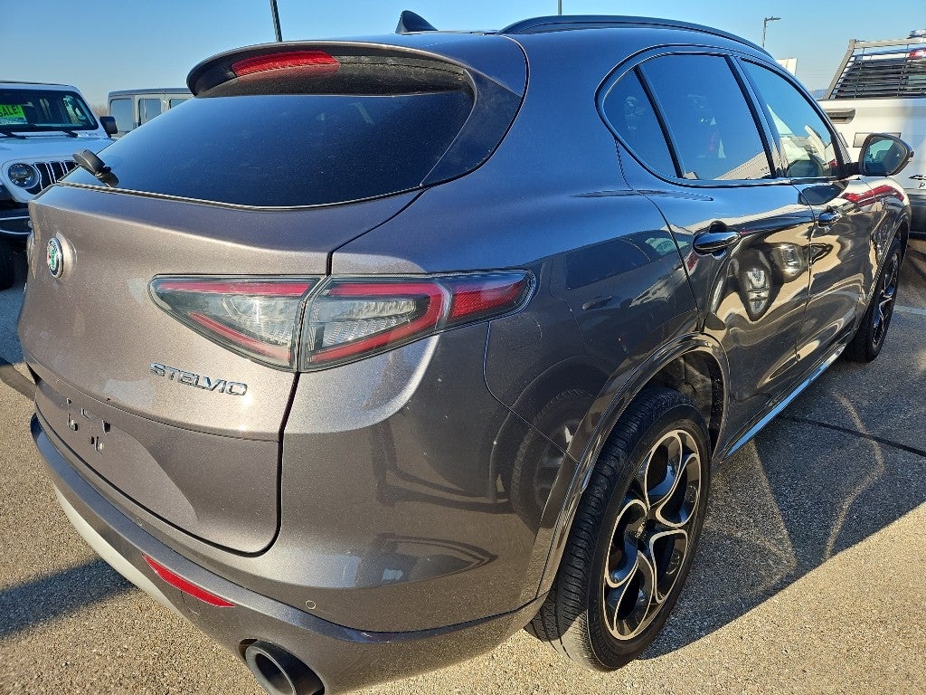 2024 Alfa Romeo Stelvio Ti