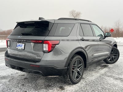 2025 Ford Explorer ST-Line