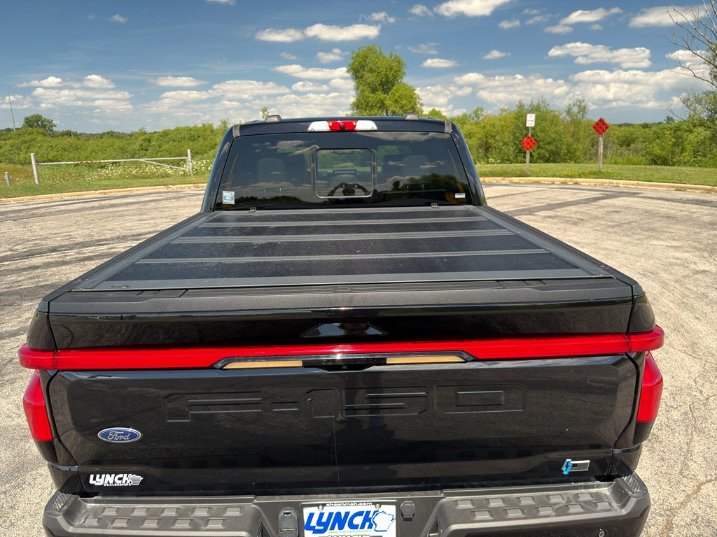 2023 Ford F-150 Lightning LARIAT