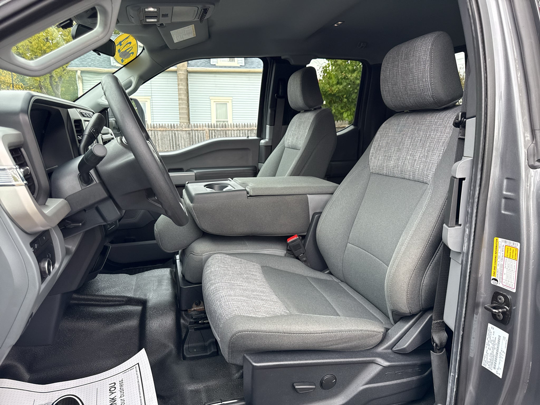 2024 Ford Super Duty F-250 Pickup LARIAT