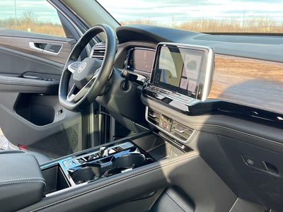 2024 Volkswagen Atlas 2.0T SEL Premium R-Line