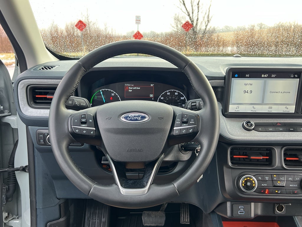 2023 Ford Maverick XL