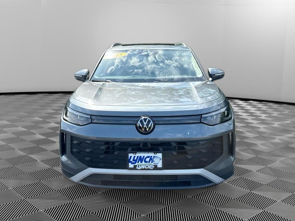 2025 Volkswagen Tiguan SE