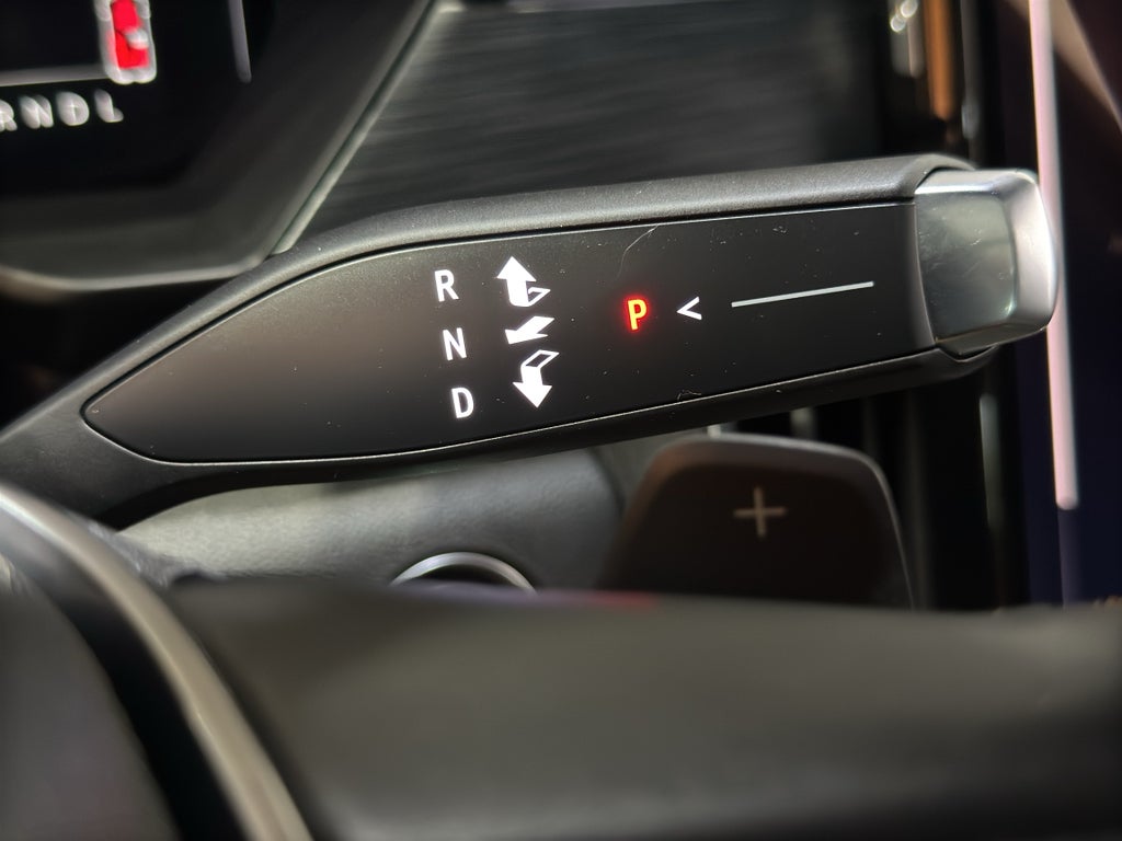 2024 GMC Acadia AT4