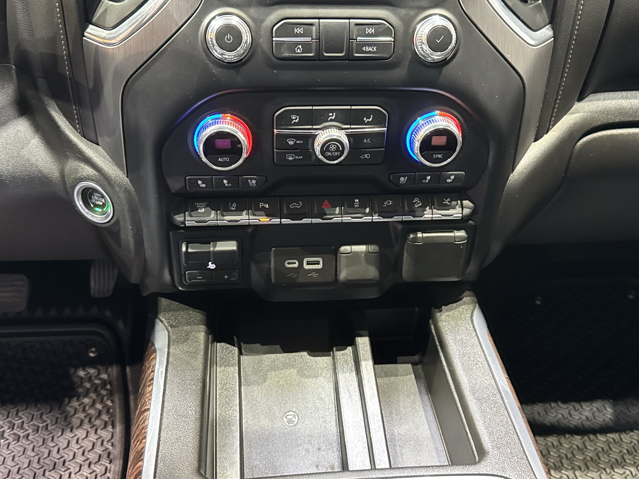 2023 GMC Sierra 3500 HD Denali